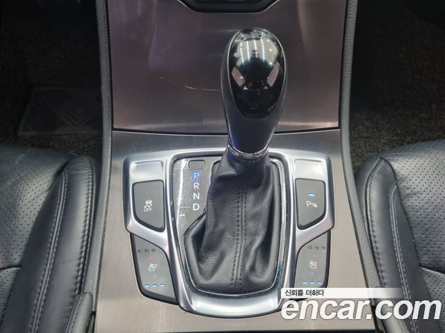 Hyundai Grandeur 2015 — photo 12