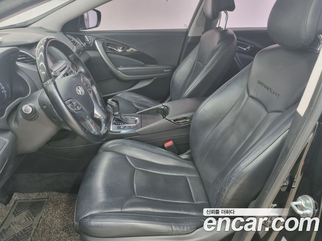 Hyundai Grandeur 2015 — photo 14