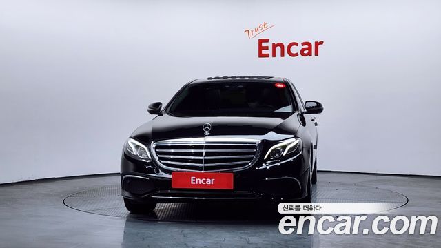 Mercedes-Benz E-Class 2018 — photo 3