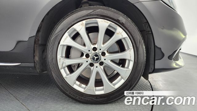 Mercedes-Benz E-Class 2018 — photo 5