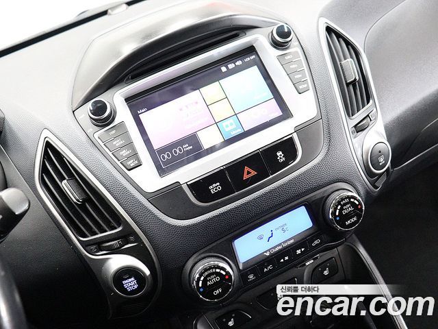 Hyundai Tucson 2011 — photo 16