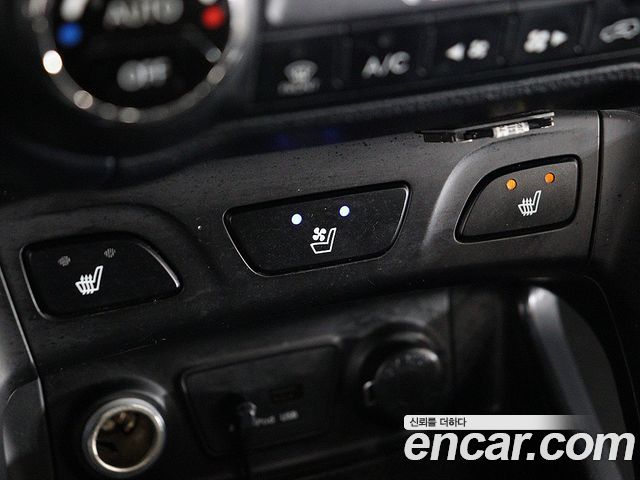 Hyundai Tucson 2011 — photo 17