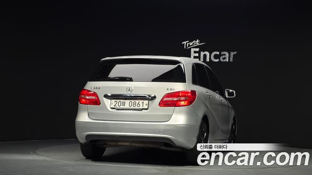 Mercedes-Benz B-Class 2013 — photo 4
