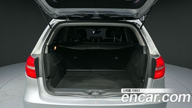 Mercedes-Benz B-Class 2013 — photo 20