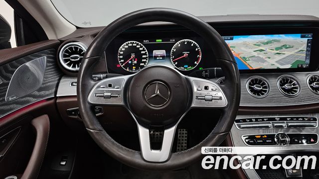 Mercedes-Benz CLS-Class 2020 — photo 13