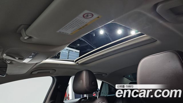 Mercedes-Benz CLS-Class 2020 — photo 16