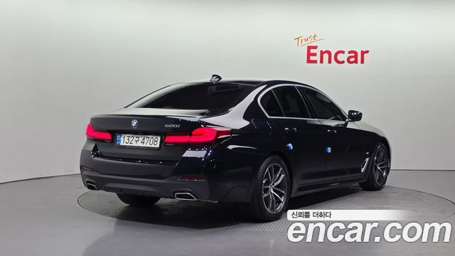 BMW 5-Series 2022 — photo 2