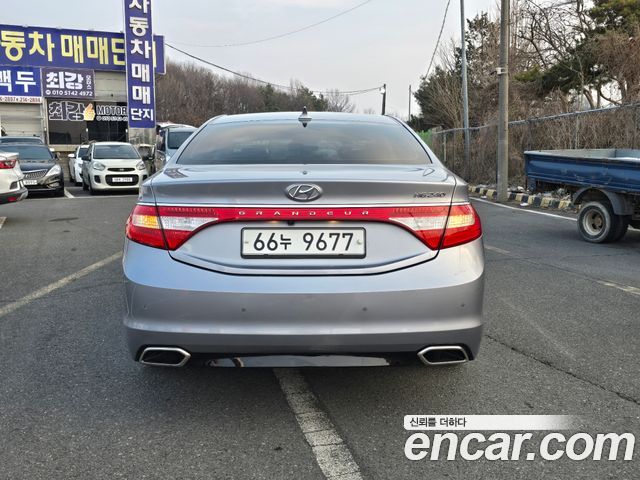 Hyundai Grandeur 2015 — photo 4