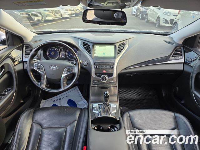 Hyundai Grandeur 2015 — photo 10