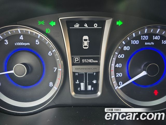 Hyundai Grandeur 2015 — photo 12