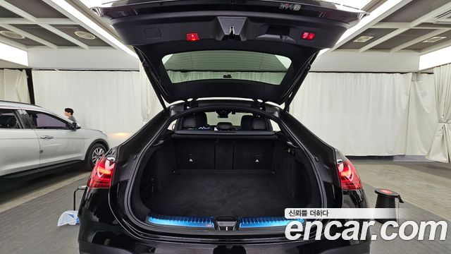 Mercedes-Benz GLE-Class 2025 — photo 20