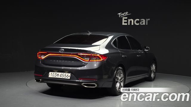 Hyundai Grandeur 2018 — photo 2
