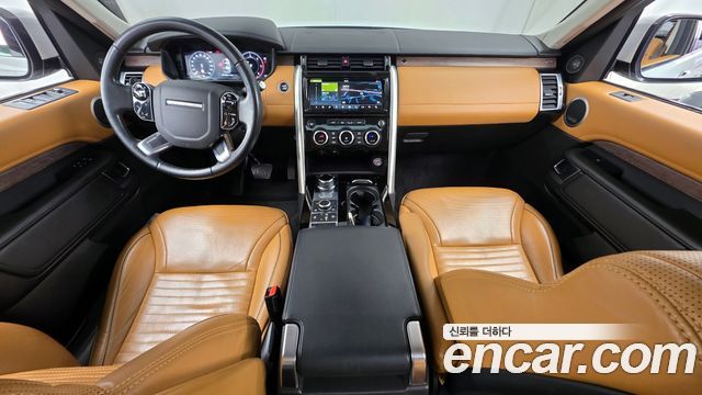 Land Rover Discovery 2019 — photo 7