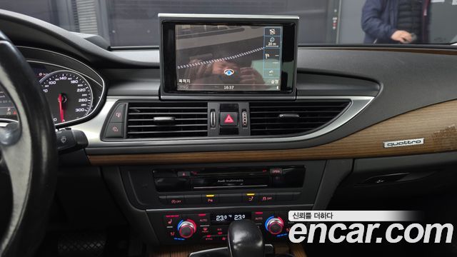Audi A7 2016 — photo 16
