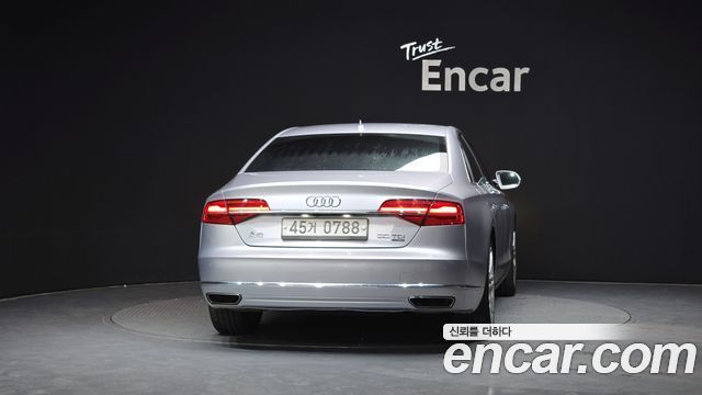 Audi A8 2015 — photo 4