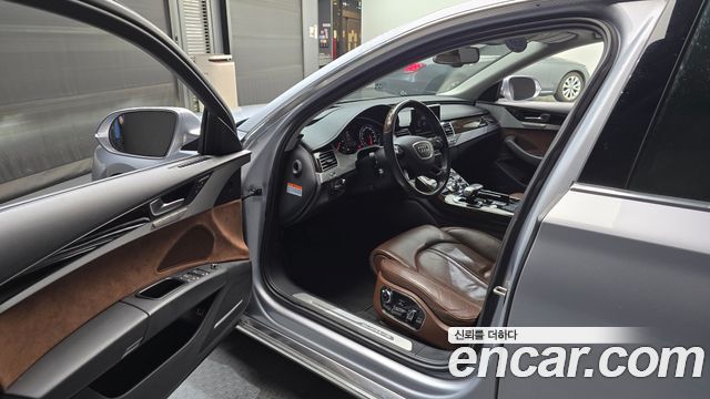 Audi A8 2015 — photo 10