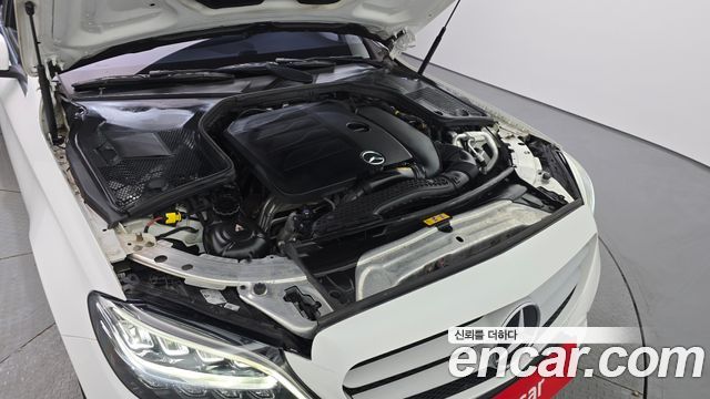 Mercedes-Benz C-Class 2019 — photo 6
