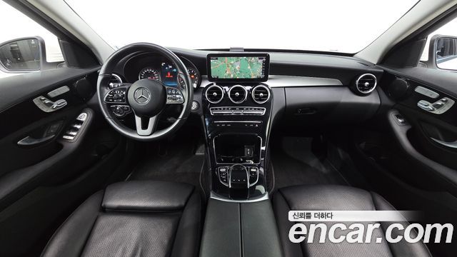 Mercedes-Benz C-Class 2019 — photo 7