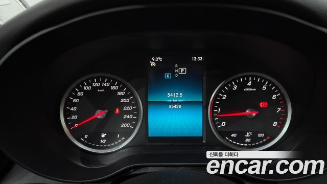 Mercedes-Benz C-Class 2019 — photo 8
