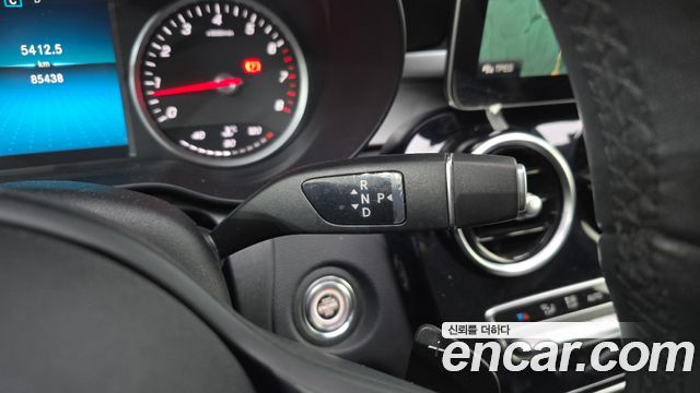 Mercedes-Benz C-Class 2019 — photo 9