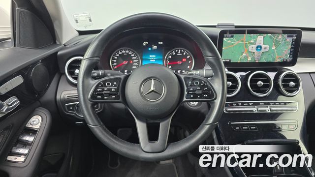 Mercedes-Benz C-Class 2019 — photo 13
