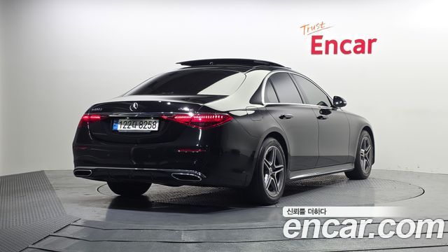 Mercedes-Benz S-Class 2022 — photo 2