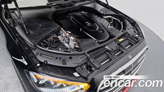 Mercedes-Benz S-Class 2022 — photo 6
