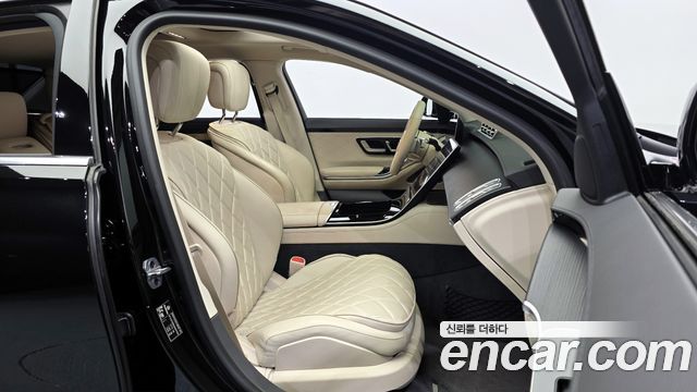 Mercedes-Benz S-Class 2022 — photo 11