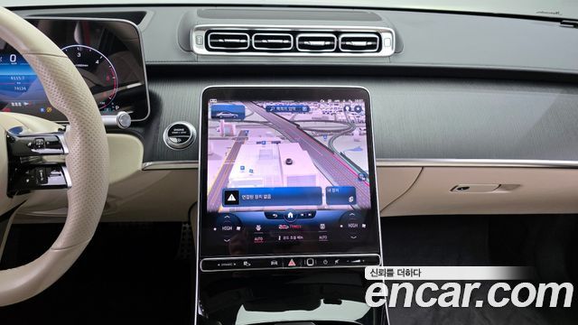 Mercedes-Benz S-Class 2022 — photo 14