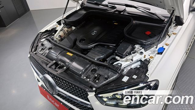 Mercedes-Benz GLE-Class 2024 — photo 6