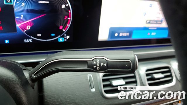 Mercedes-Benz GLE-Class 2024 — photo 9