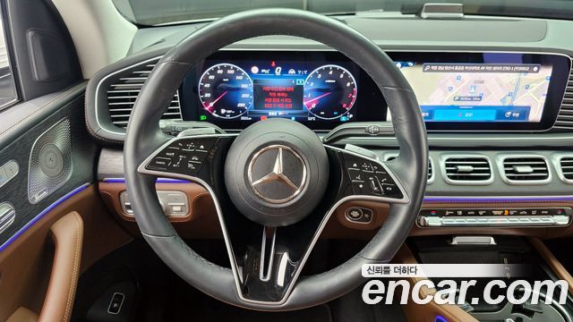 Mercedes-Benz GLE-Class 2024 — photo 13