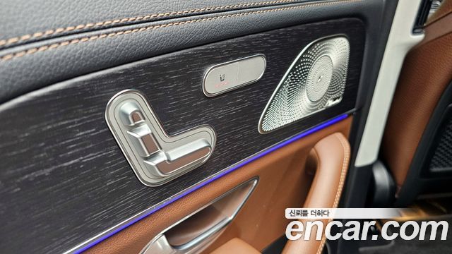 Mercedes-Benz GLE-Class 2024 — photo 17