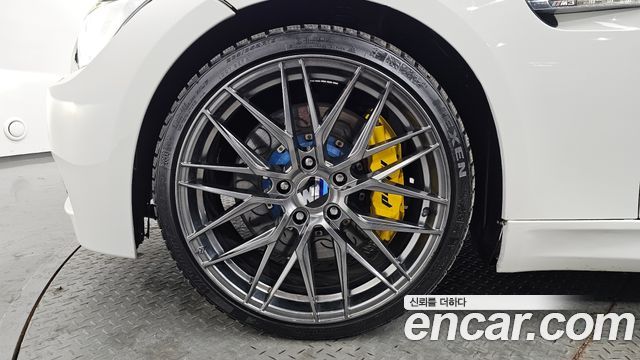 BMW 3-Series 2009 — photo 5