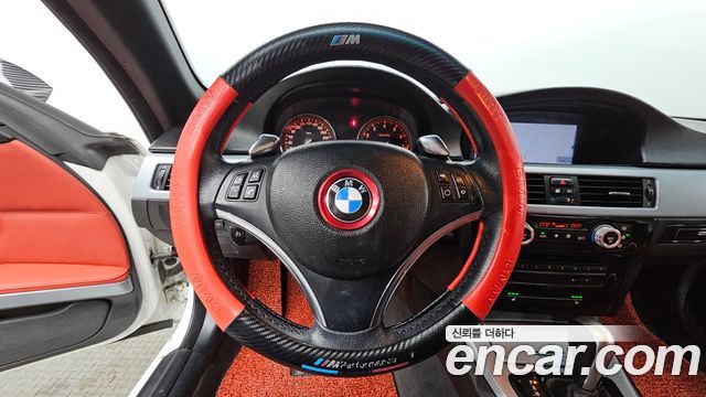 BMW 3-Series 2009 — photo 14