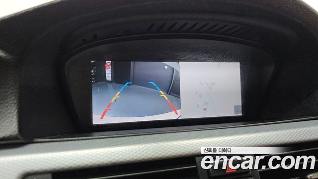 BMW 3-Series 2009 — photo 18