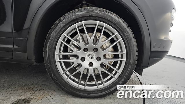 Porsche Cayenne 2012 — photo 5