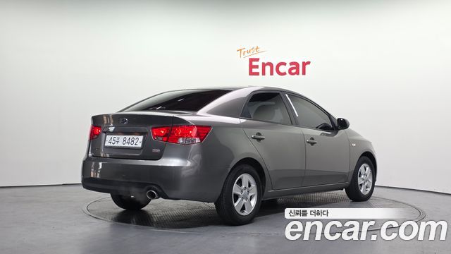 Kia Porte 2013 — photo 2