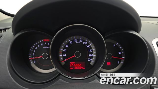 Kia Porte 2013 — photo 8
