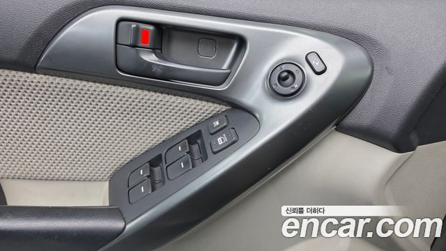 Kia Porte 2013 — photo 12