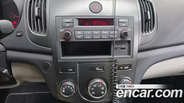 Kia Porte 2013 — photo 16