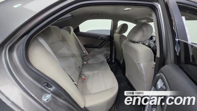 Kia Porte 2013 — photo 19