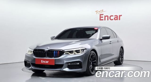 BMW 5-Series 2017 — photo 1