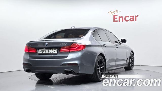 BMW 5-Series 2017 — photo 2
