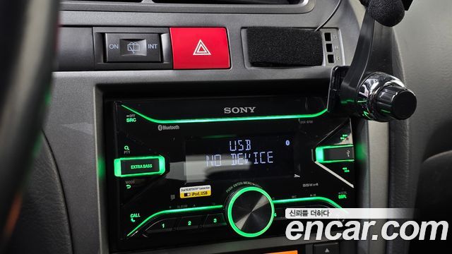 Hyundai AVANTE 2002 — photo 13