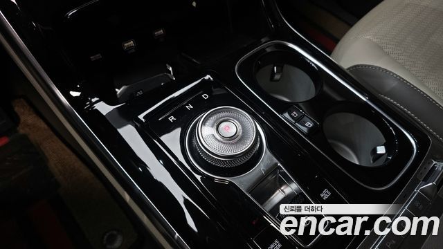 Kia Canival 2021 — photo 9