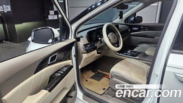 Kia Canival 2021 — photo 11