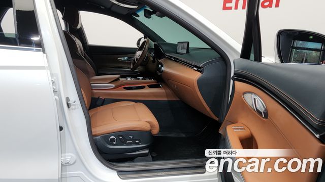 Genesis GV70 2024 — photo 11