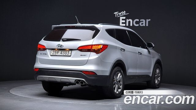 Hyundai Santafe 2015 — photo 2