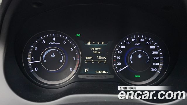Hyundai Grandeur 2016 — photo 8